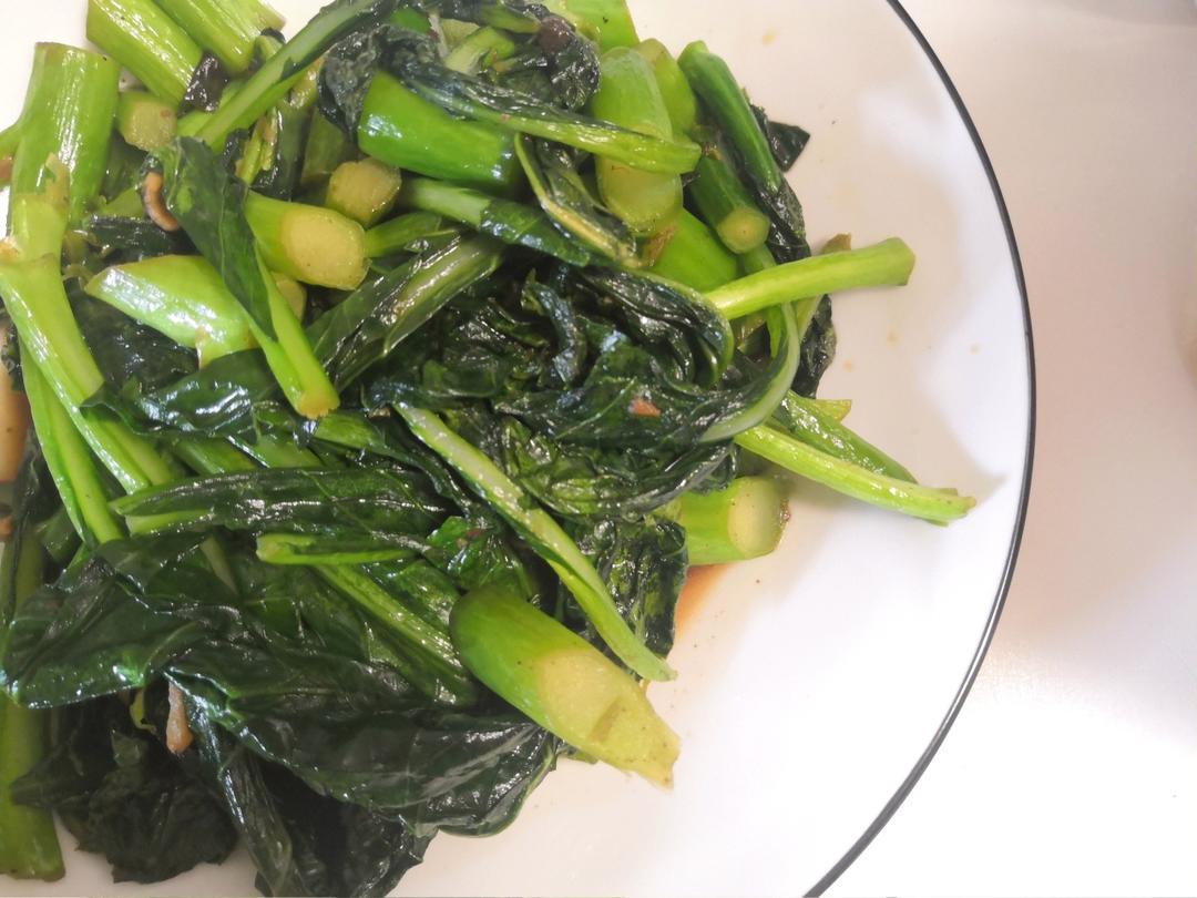 蒜炒芥兰炒出来又黑又软？口感清脆色泽鲜绿的清炒芥兰方法这里都有！