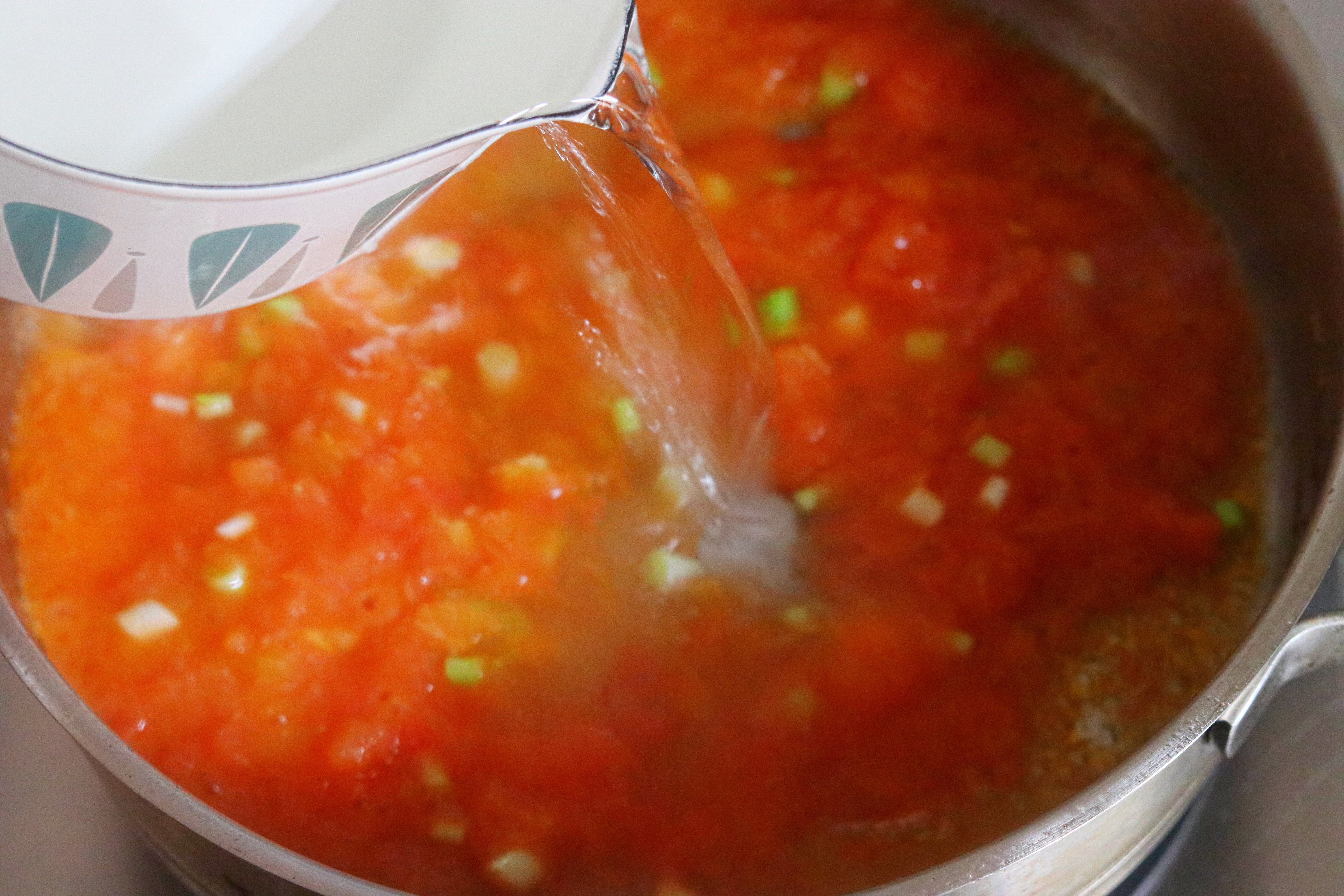 西红柿鸡蛋汤￨万里挑一的做法 步骤6