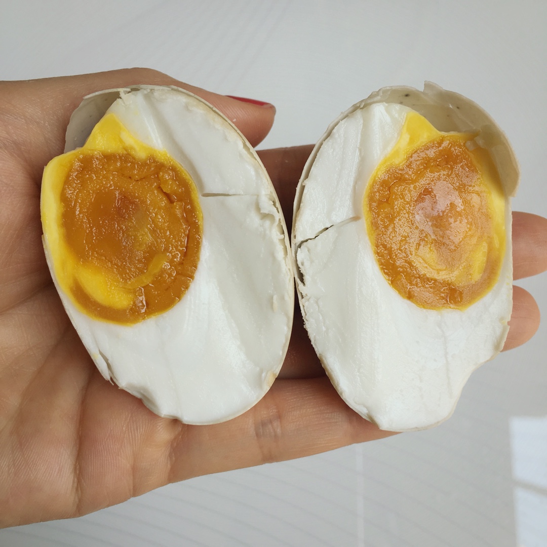 自制咸蛋： 100%出油起沙的咸蛋