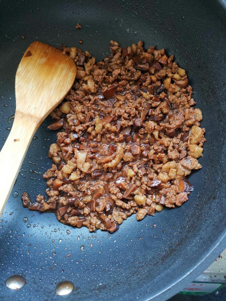香菇肉末拌面