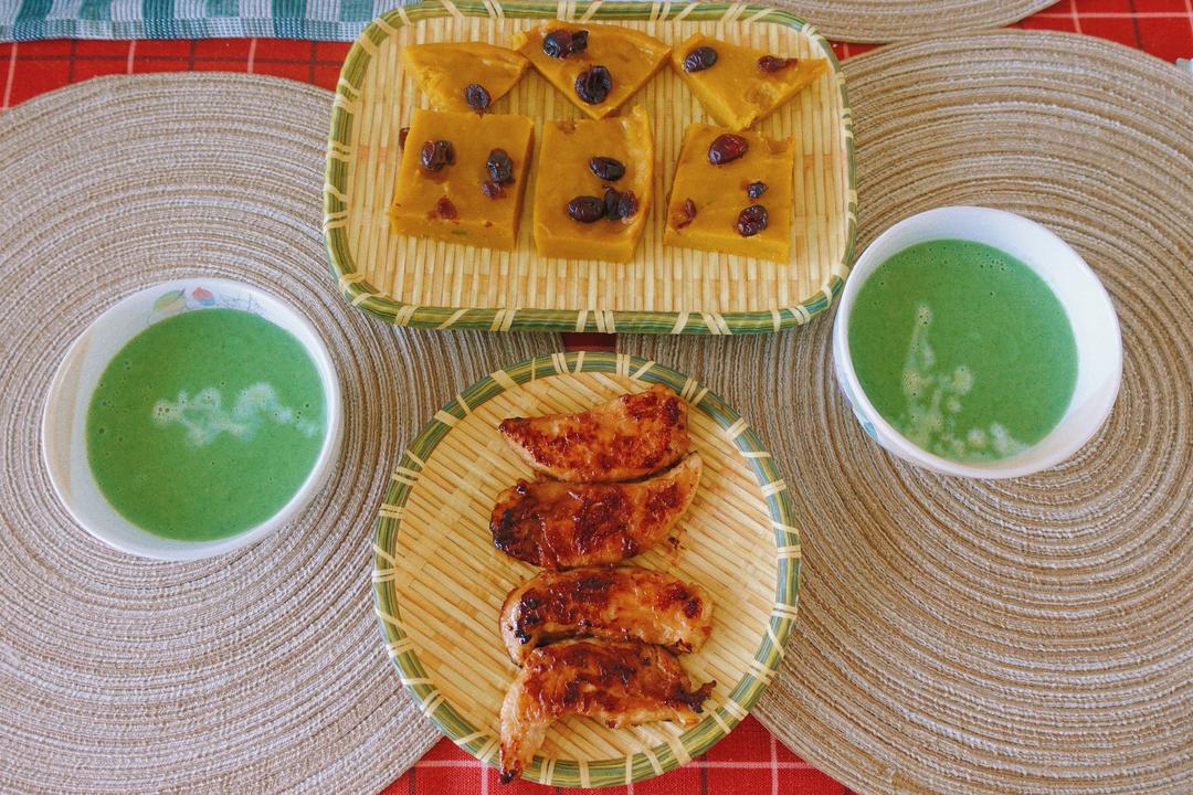 西兰花菠菜浓汤。