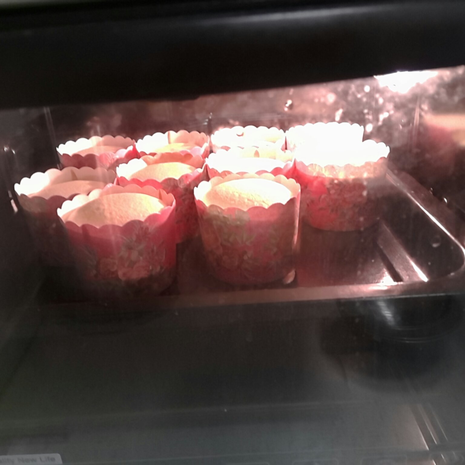 软绵绵的纸杯蛋糕
