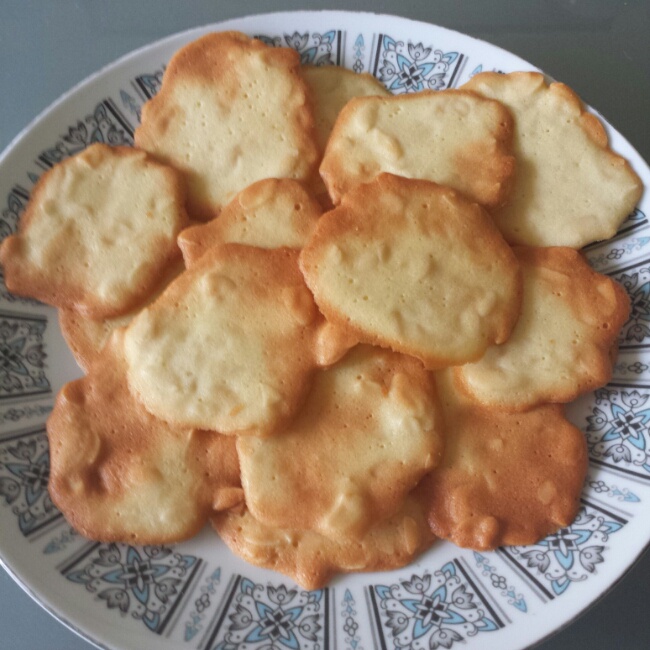 杏仁薄脆饼干