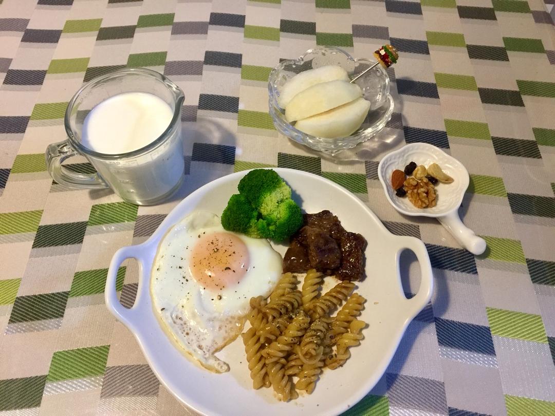 黑胡椒牛排（菲力牛排）—附黑胡椒汁的做法