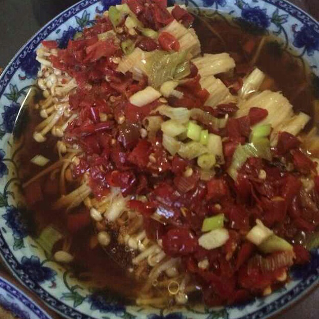 剁椒金针菇