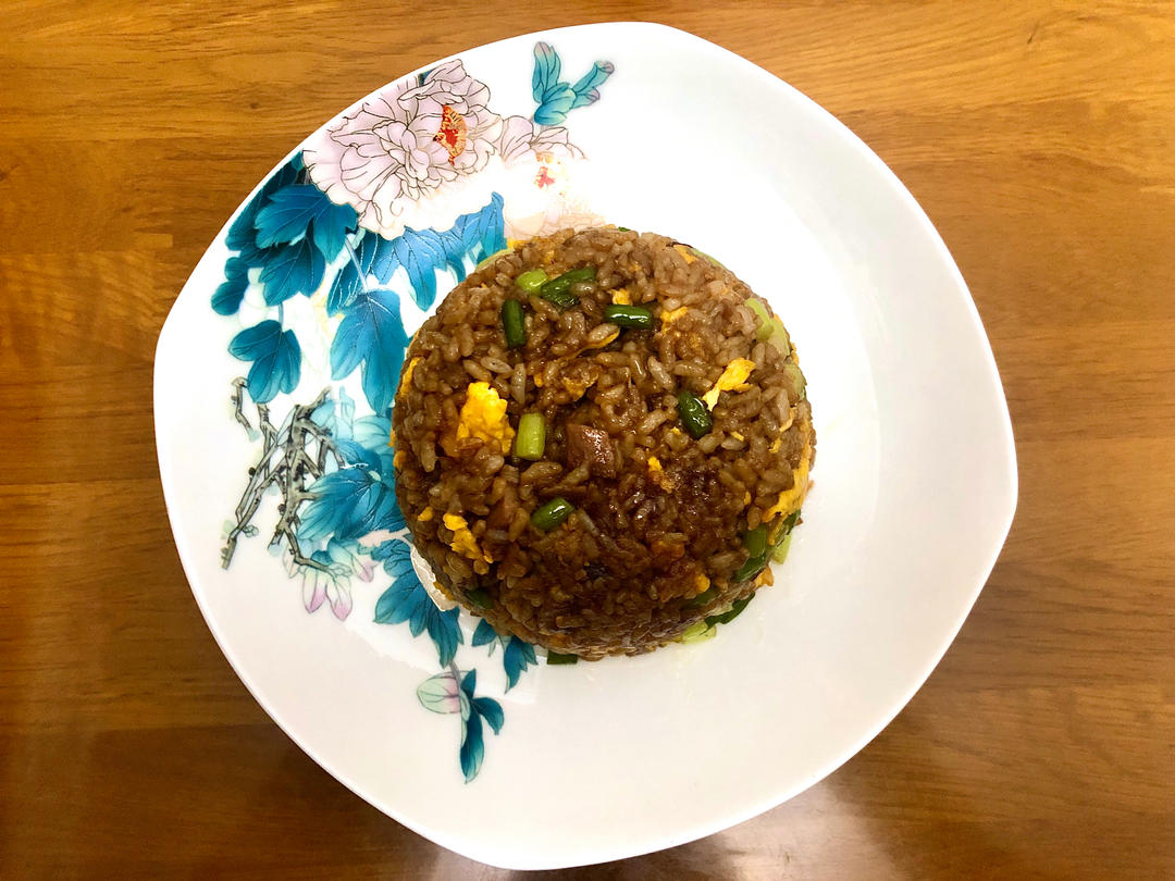好吃到舔盘的酱油炒饭！