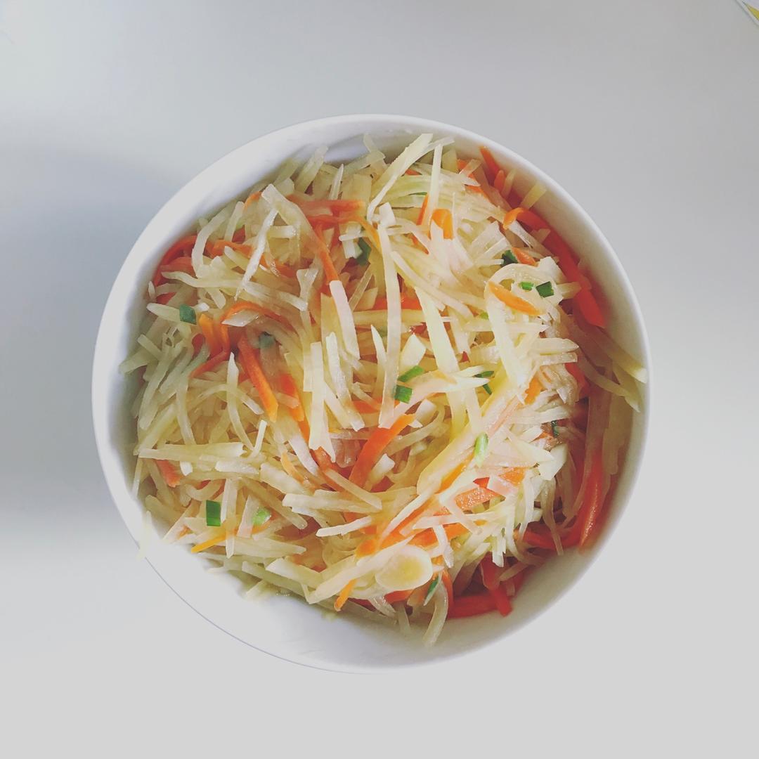 炒胡萝卜土豆丝
