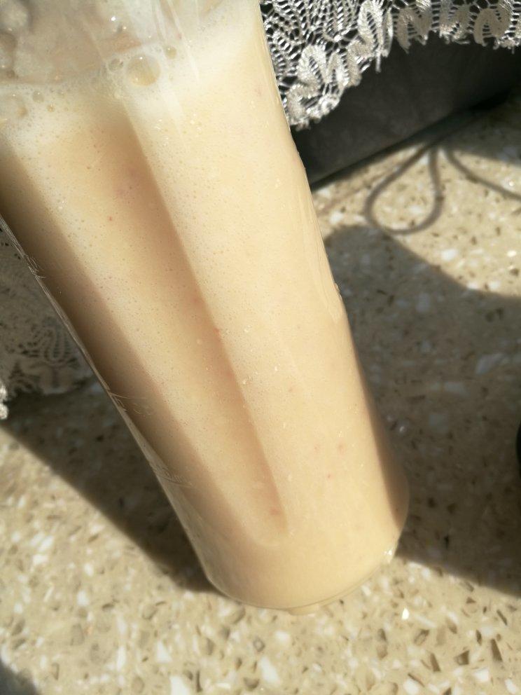 试过很多种方法，终于让我找出了最好喝的榨苹果汁配方，只要三步