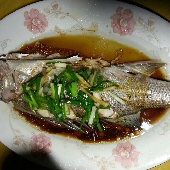 清蒸鲈鱼