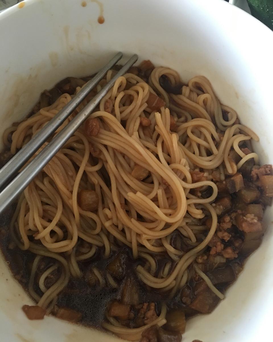 茄子肉丁打卤面