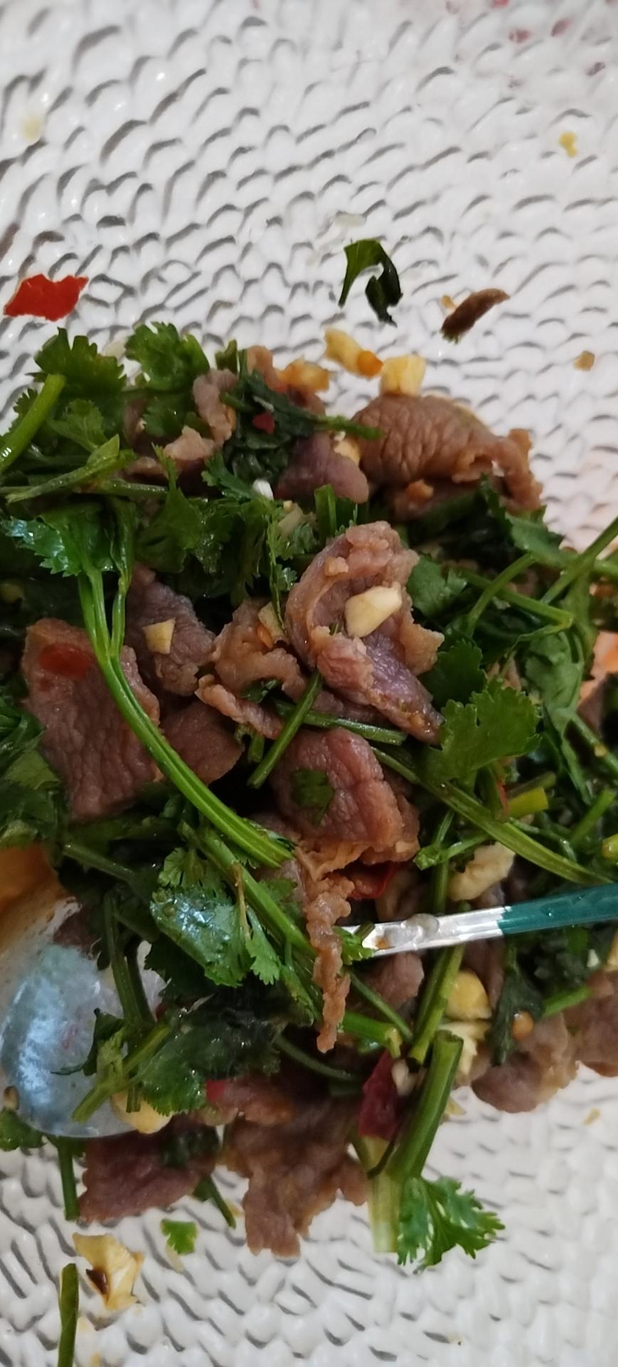 无油低卡的香菜牛肉，夏天减肥就要吃凉拌牛肉