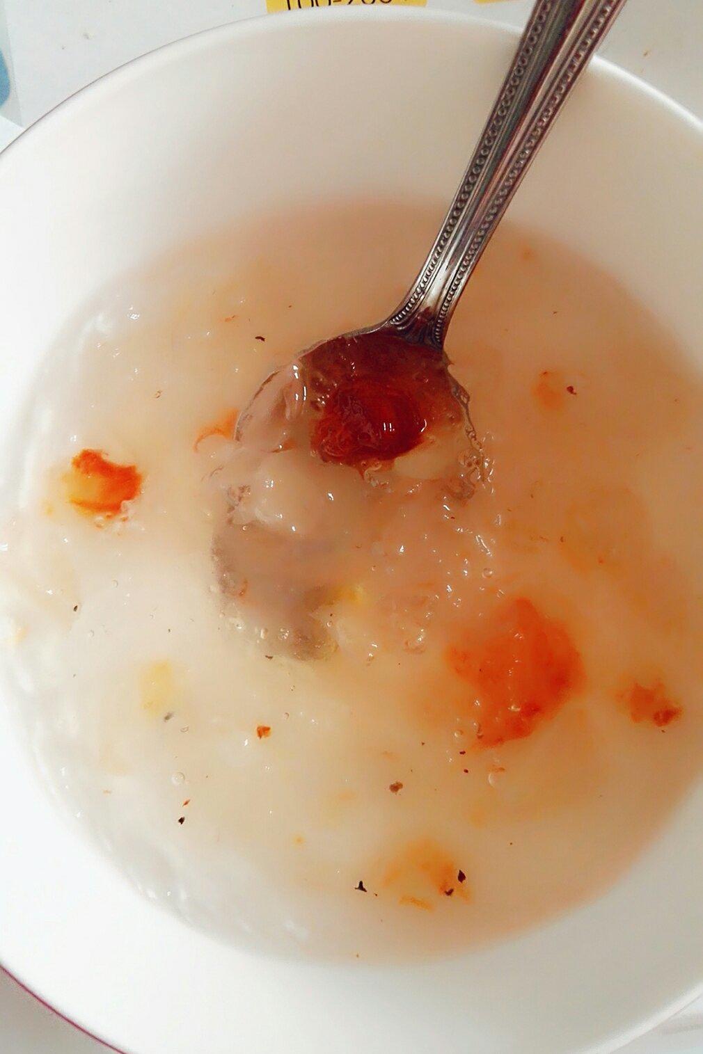 桃胶皂角米炖雪燕