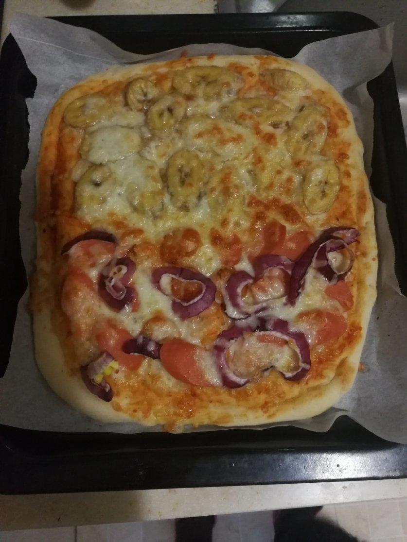 黑椒鸡肉蔬菜披萨