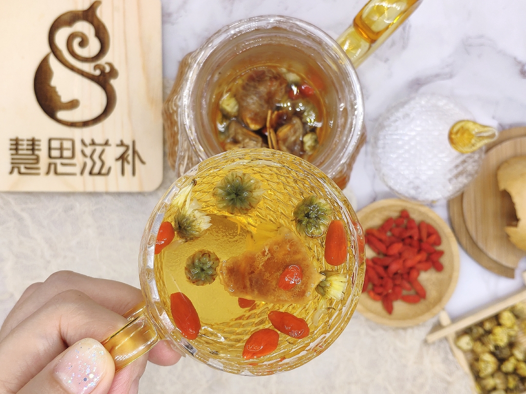 罗汉果菊花枸杞茶
