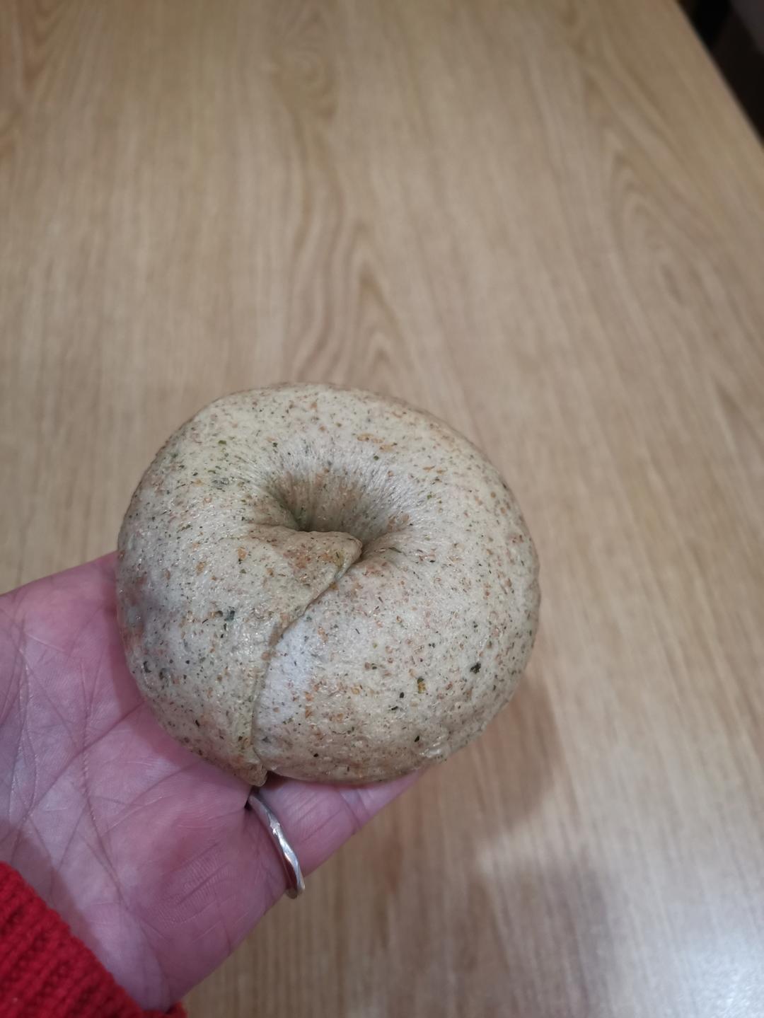 海苔辣肉松贝果