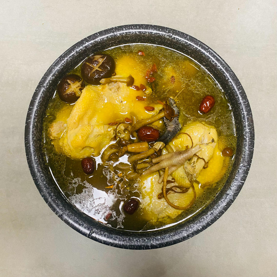 人参菌菇鸡汤