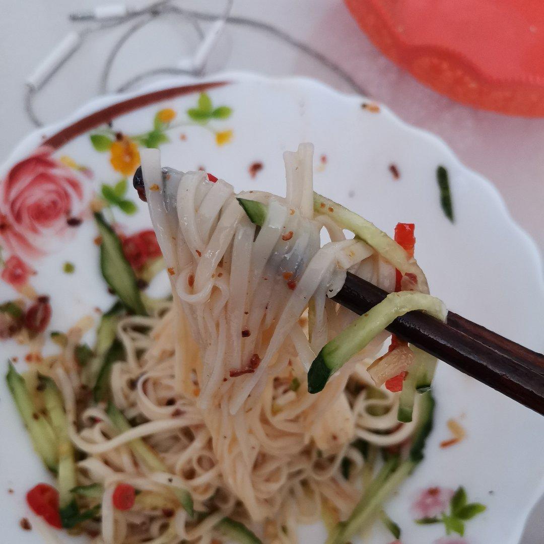 巨好吃㊙️酸辣凉拌面❗️十分钟搞定，简单快手❗️