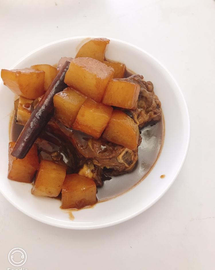 萝卜炖牛腩