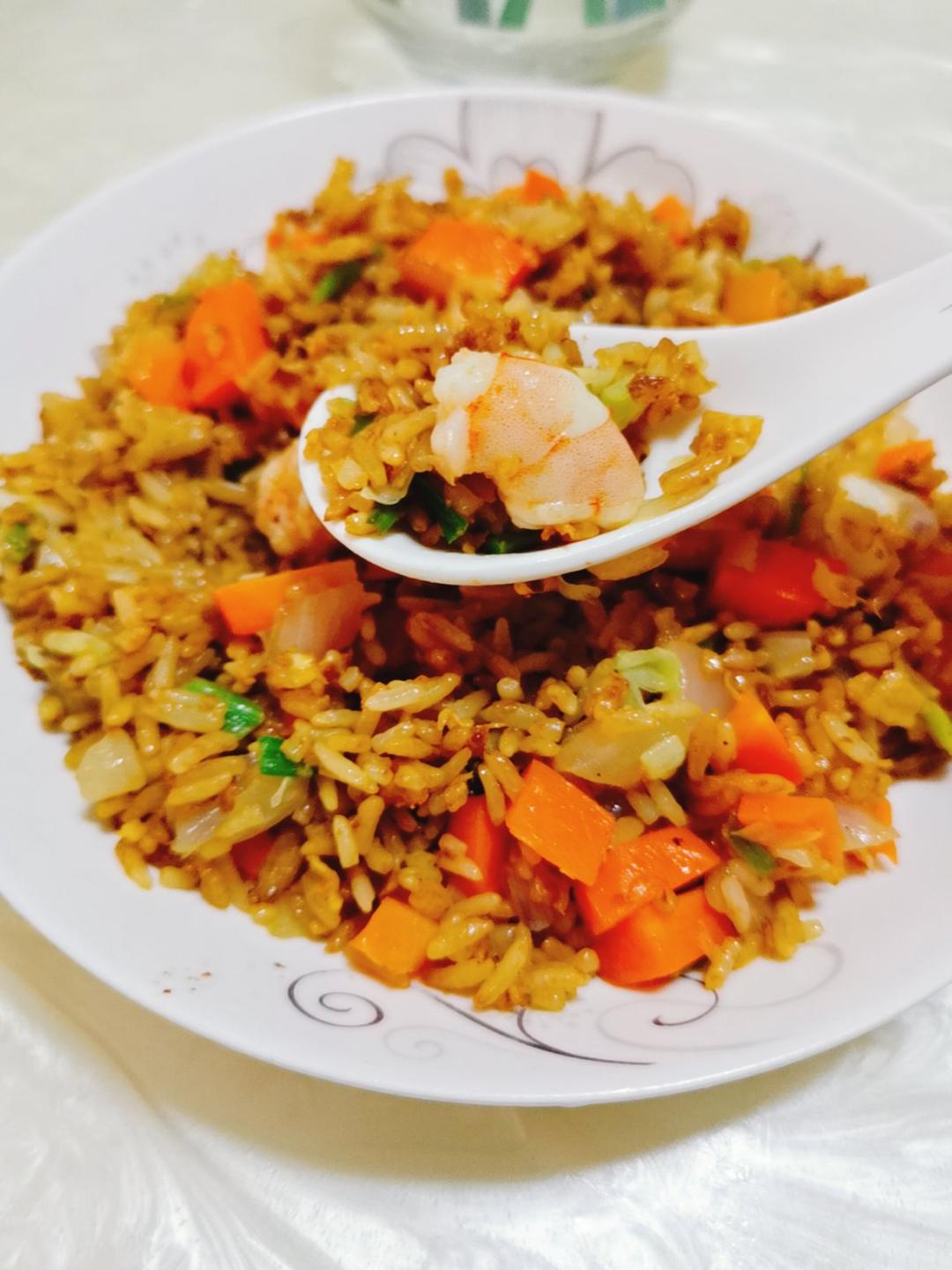 【小高姐】酱油炒饭 普通的炒饭也能做出大厨的味道