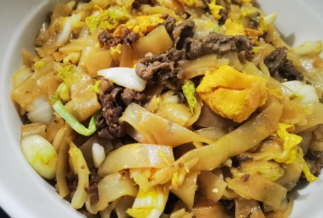 牛肉炒河粉，小美的美食