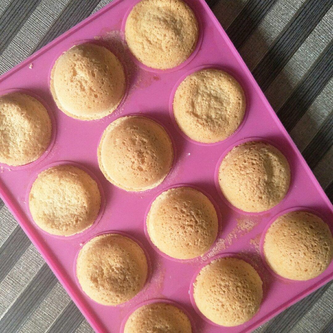 轻松满模的无添加棒棒糖蛋糕胚