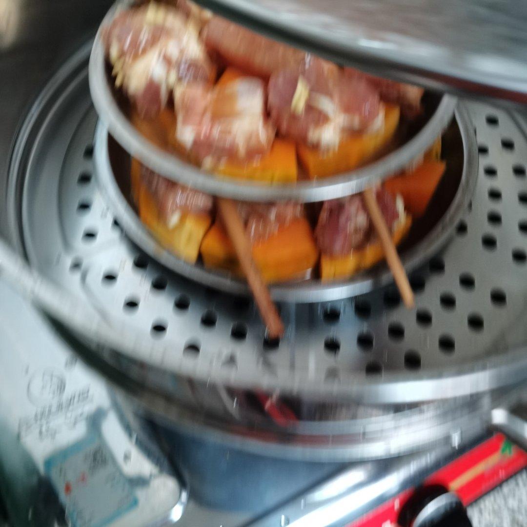 两步！做出嫩滑又多汁的南瓜🎃蒸排骨