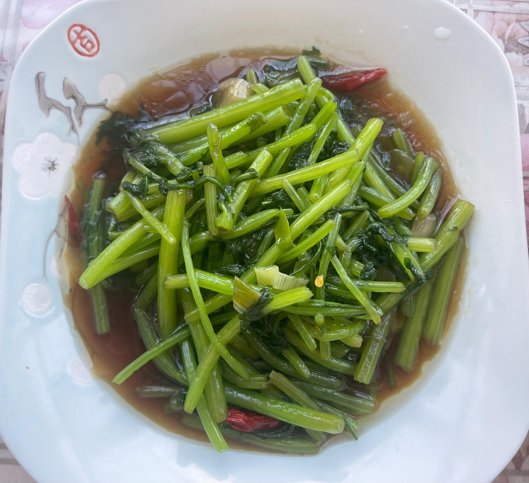炝拌茼蒿