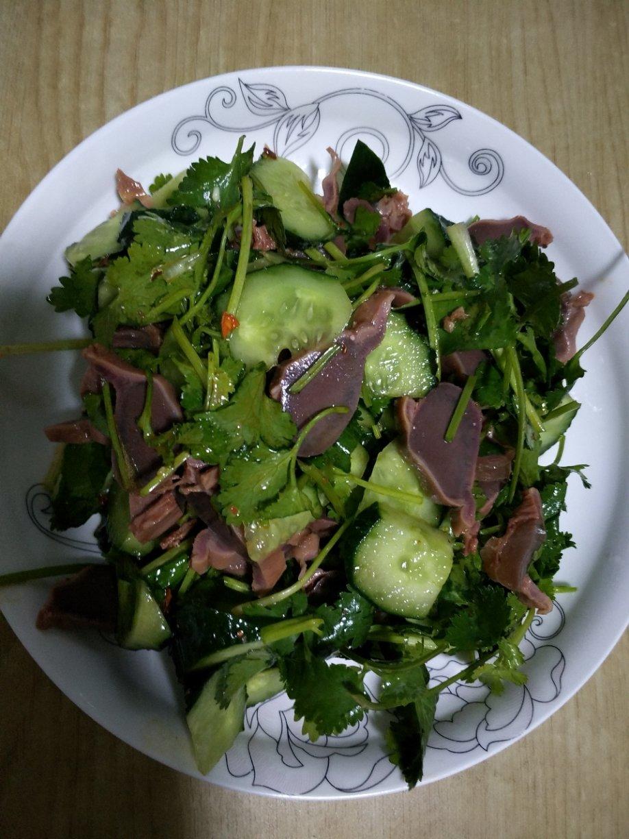 风和日丽-60做的香菜拌鸭珍