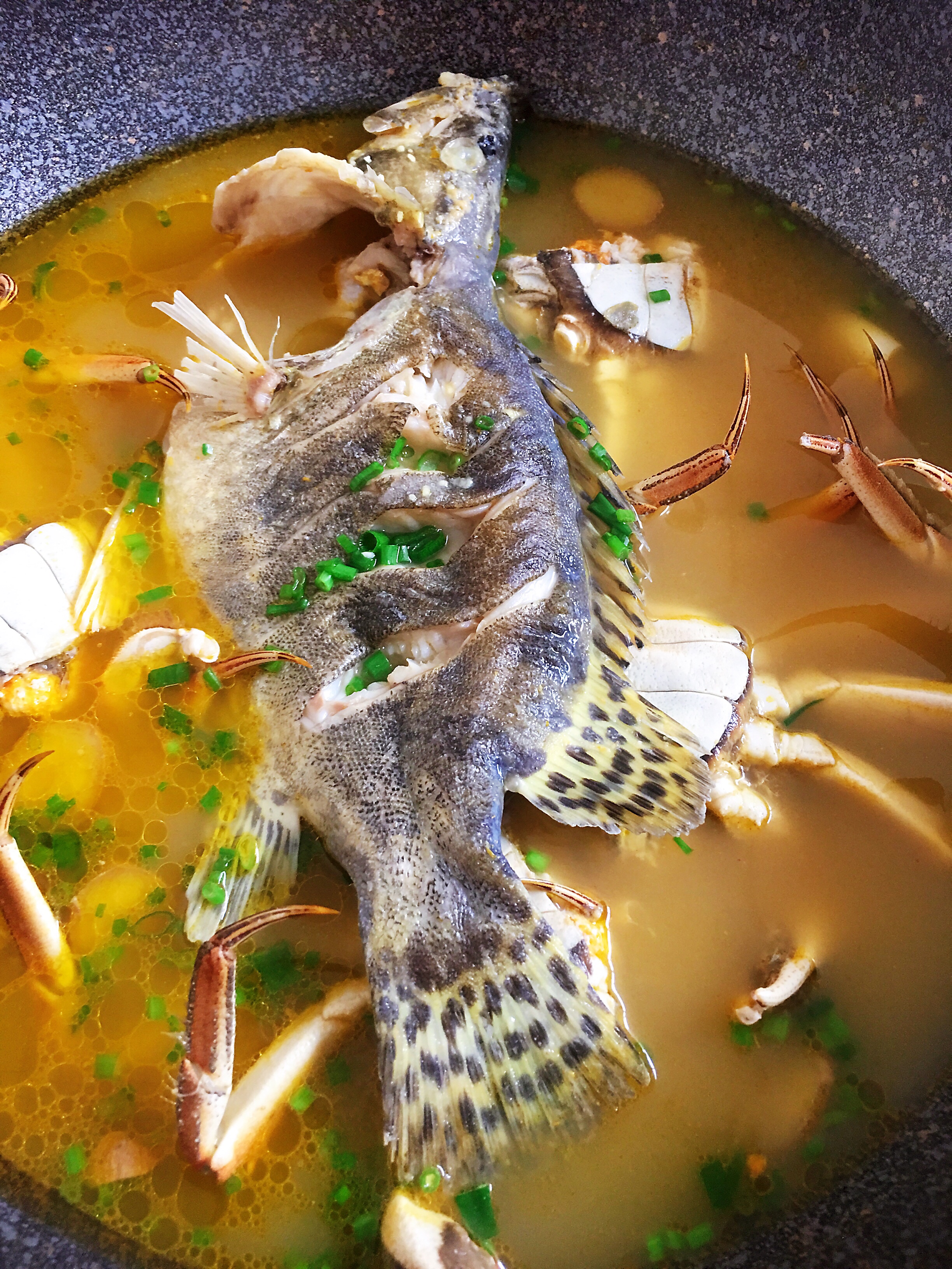 螃蟹桂鱼汤