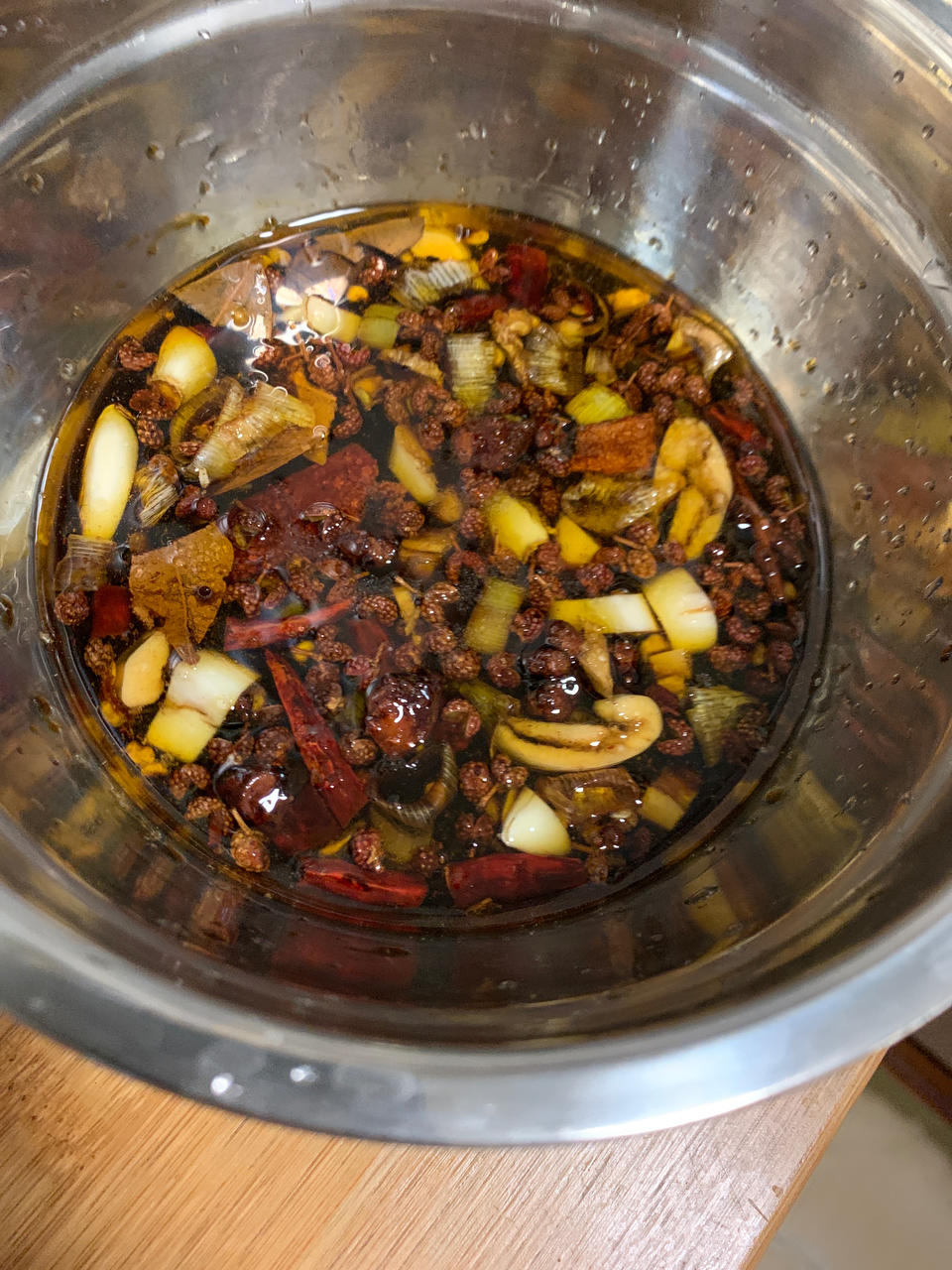 妈妈的腌黄瓜辣椒