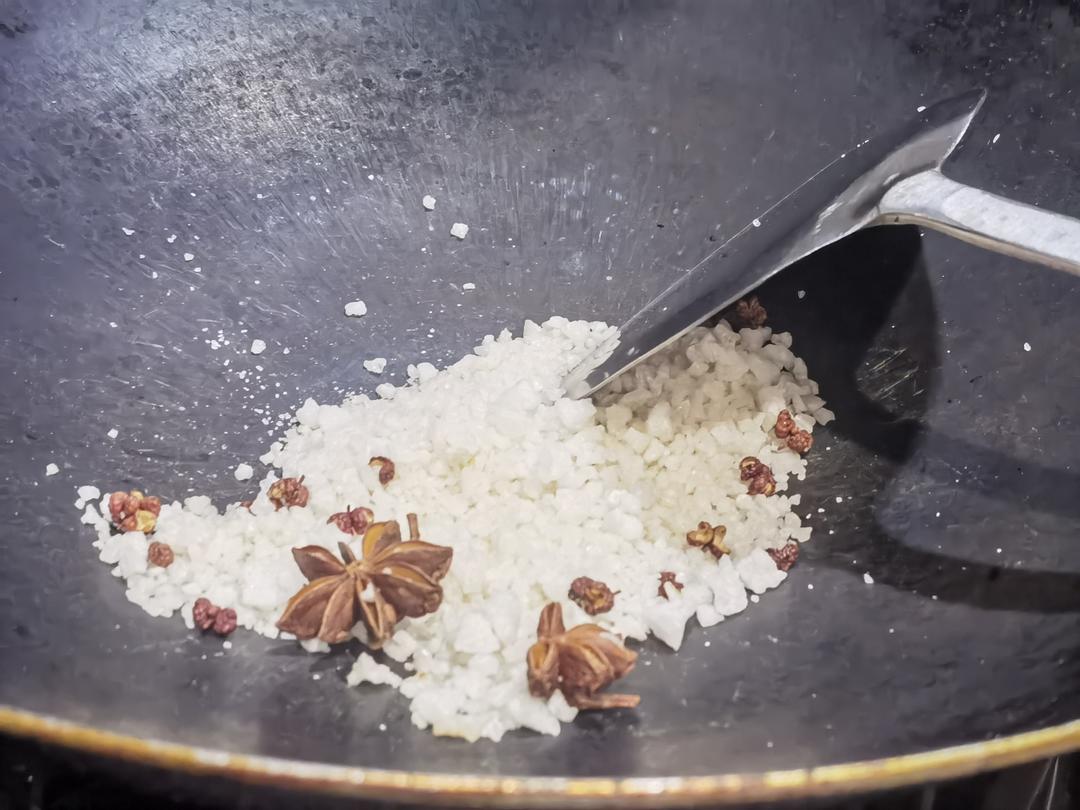 首次成功的盐水鸭腿