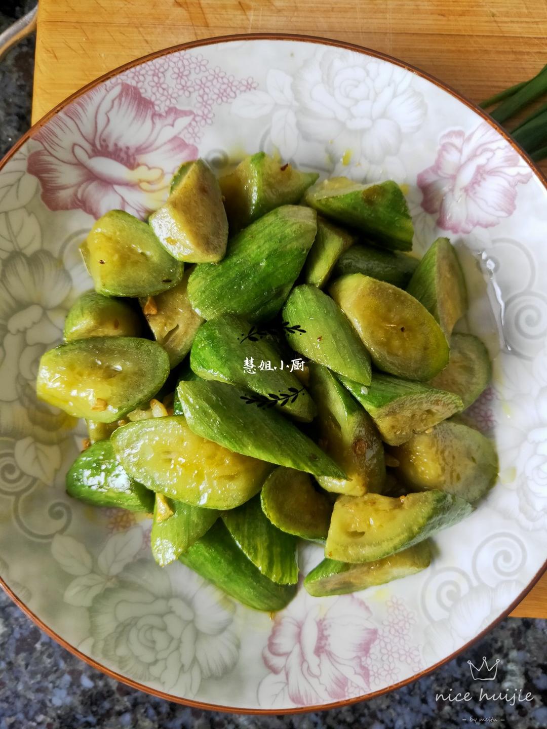 如何把丝瓜做得口味一点？不变黑,口味丝瓜学习一下~