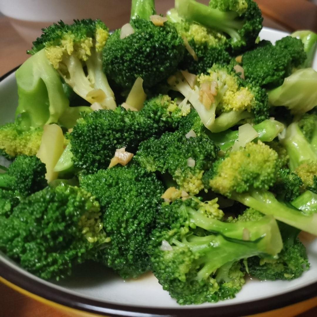 娃爱吃的清炒西兰花🥦