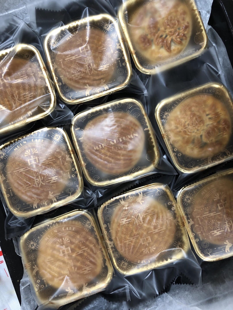 广式豆沙蛋黄月饼（步骤超详细，新手适用）