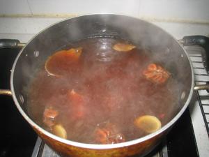 祛湿润肺瘦肉汤的做法 步骤5