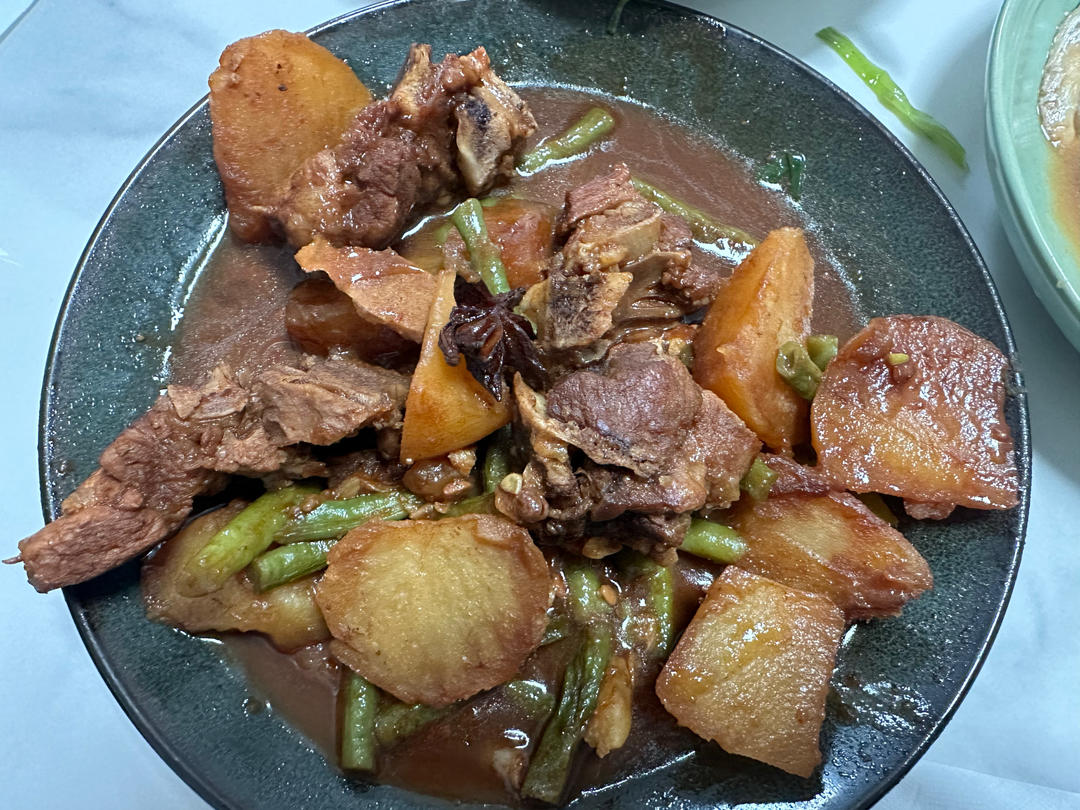 硬菜代表--排骨炖豆角土豆（豆角焖面胚子）