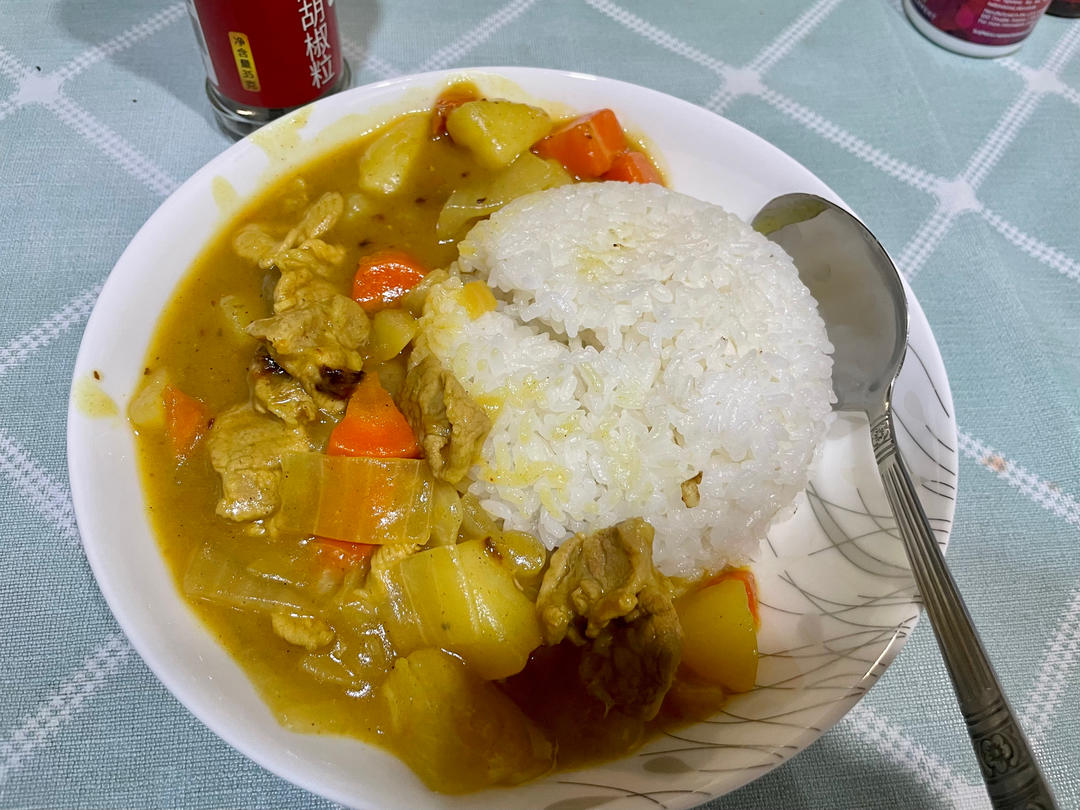 猪肉咖喱饭(超简单)