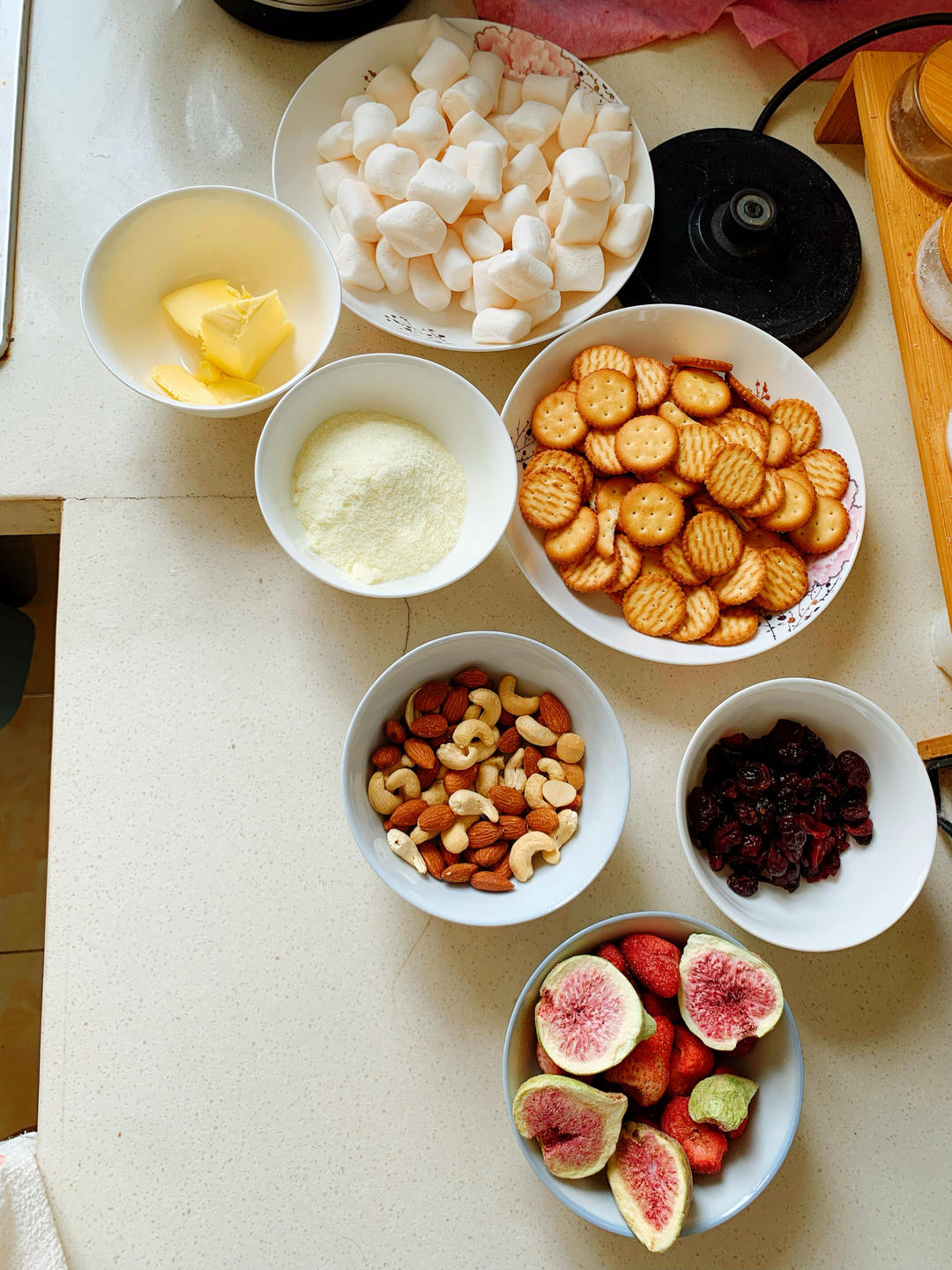 雪花酥（雪花饼，牛轧奶芙，奶酥）