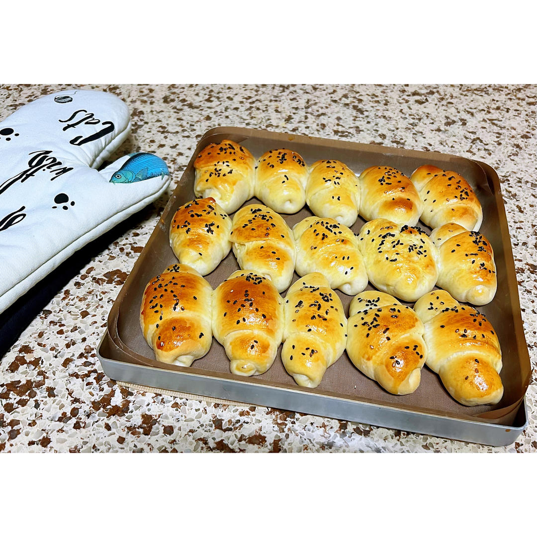 手揉小小牛角包🥐（牛奶面包配方）