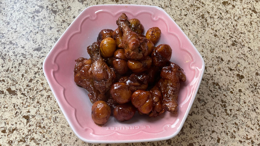红烧鸡翅板栗