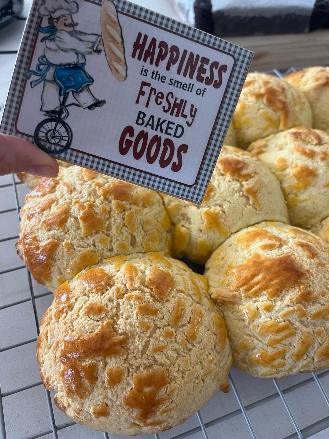 做100款面包の12：在家开茶餐厅!港式菠萝包 –不划格子自然裂开的香酥脆皮！菠萝油/酥皮包