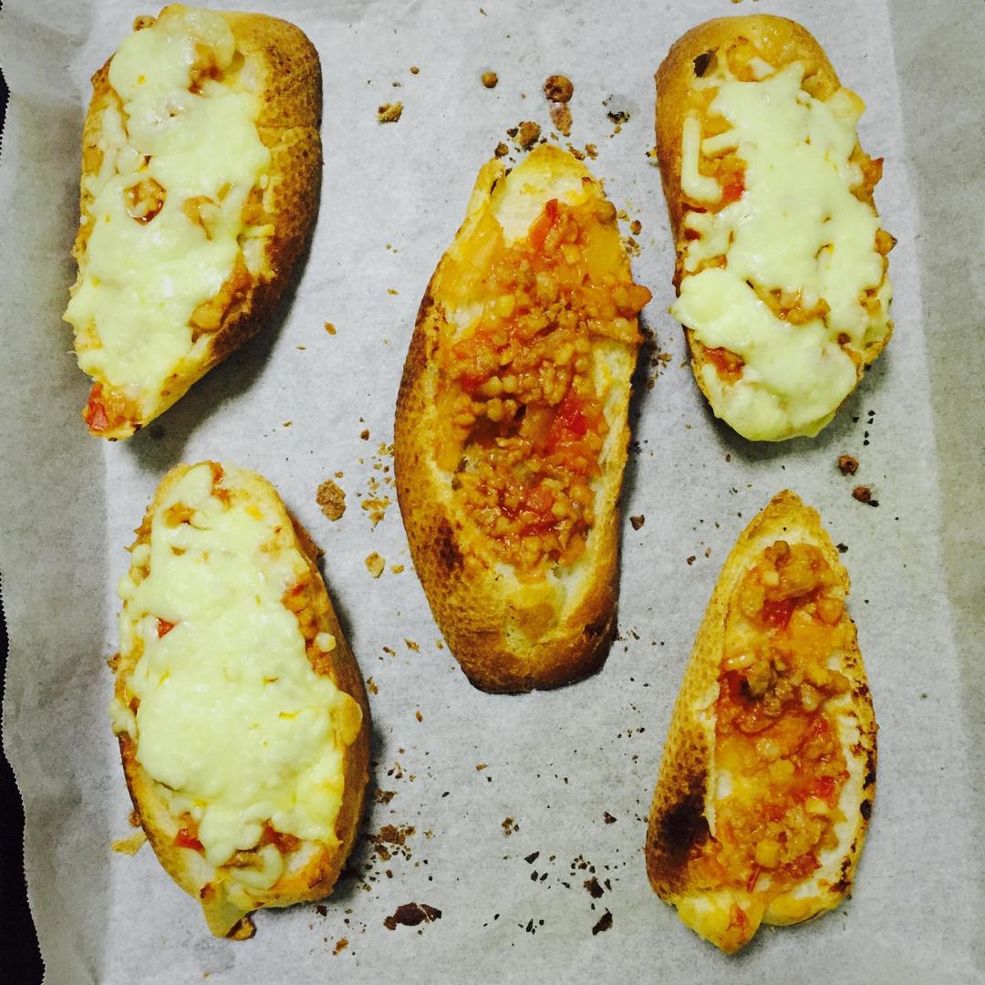 番茄肉酱法棍的做法