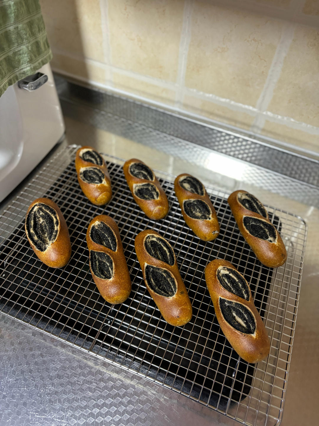 两种全麦碱水面包做法，40%全麦也可以很好吃