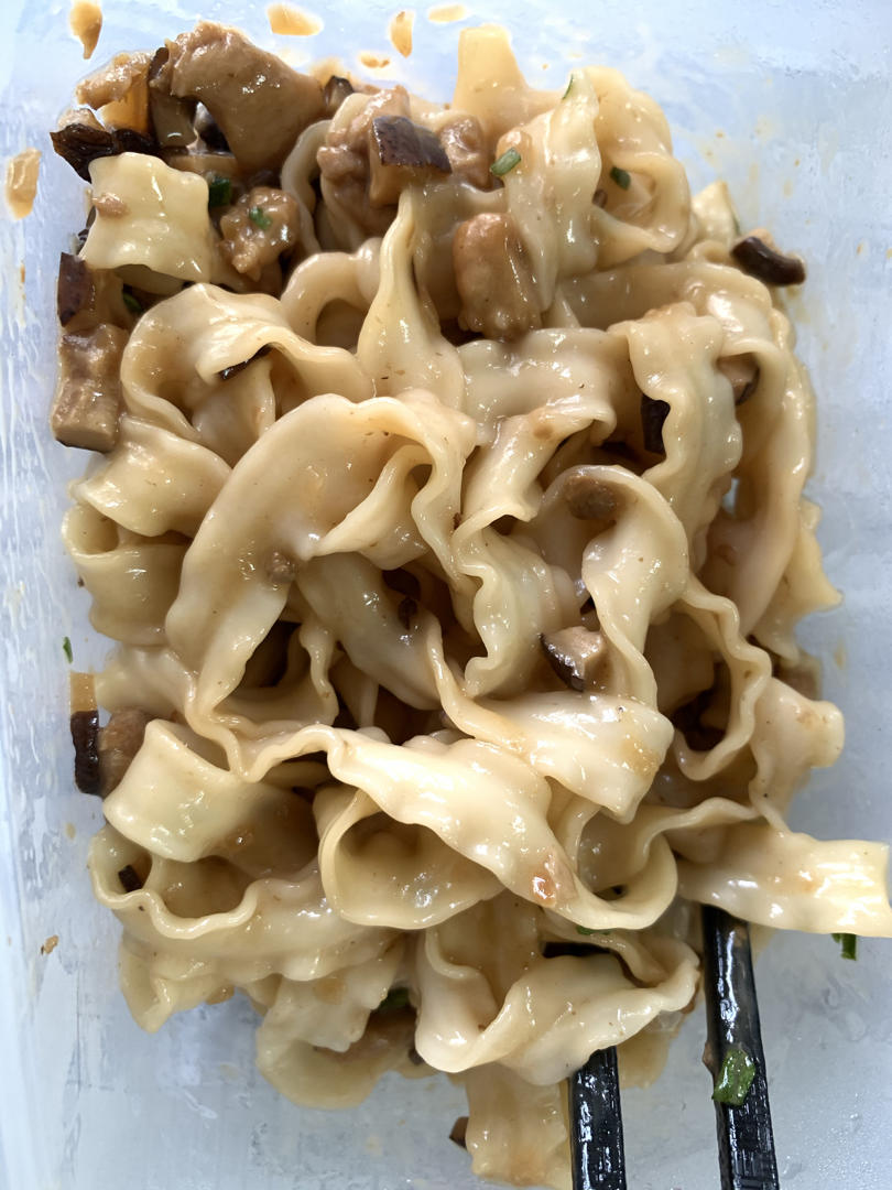 零基础香菇鸡肉酱(拌饭拌面一绝)