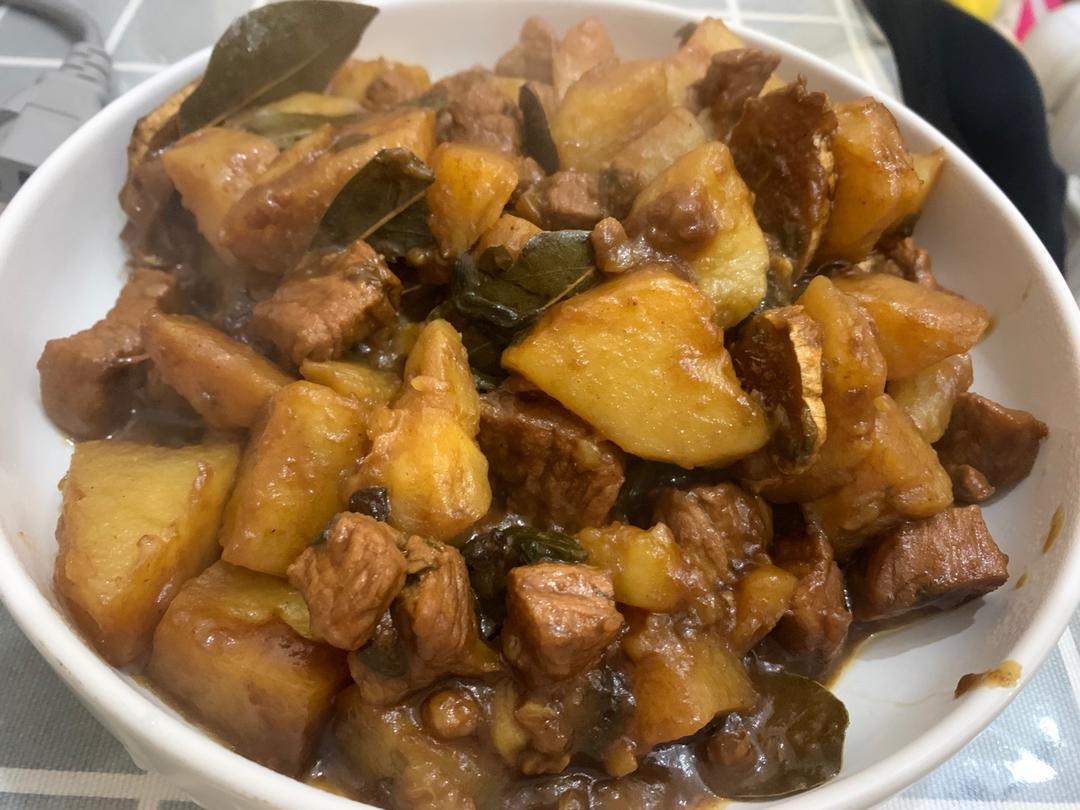土豆红烧肉