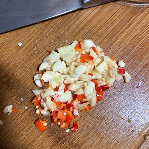 家常下饭菜：四季豆炒肉的做法 步骤3