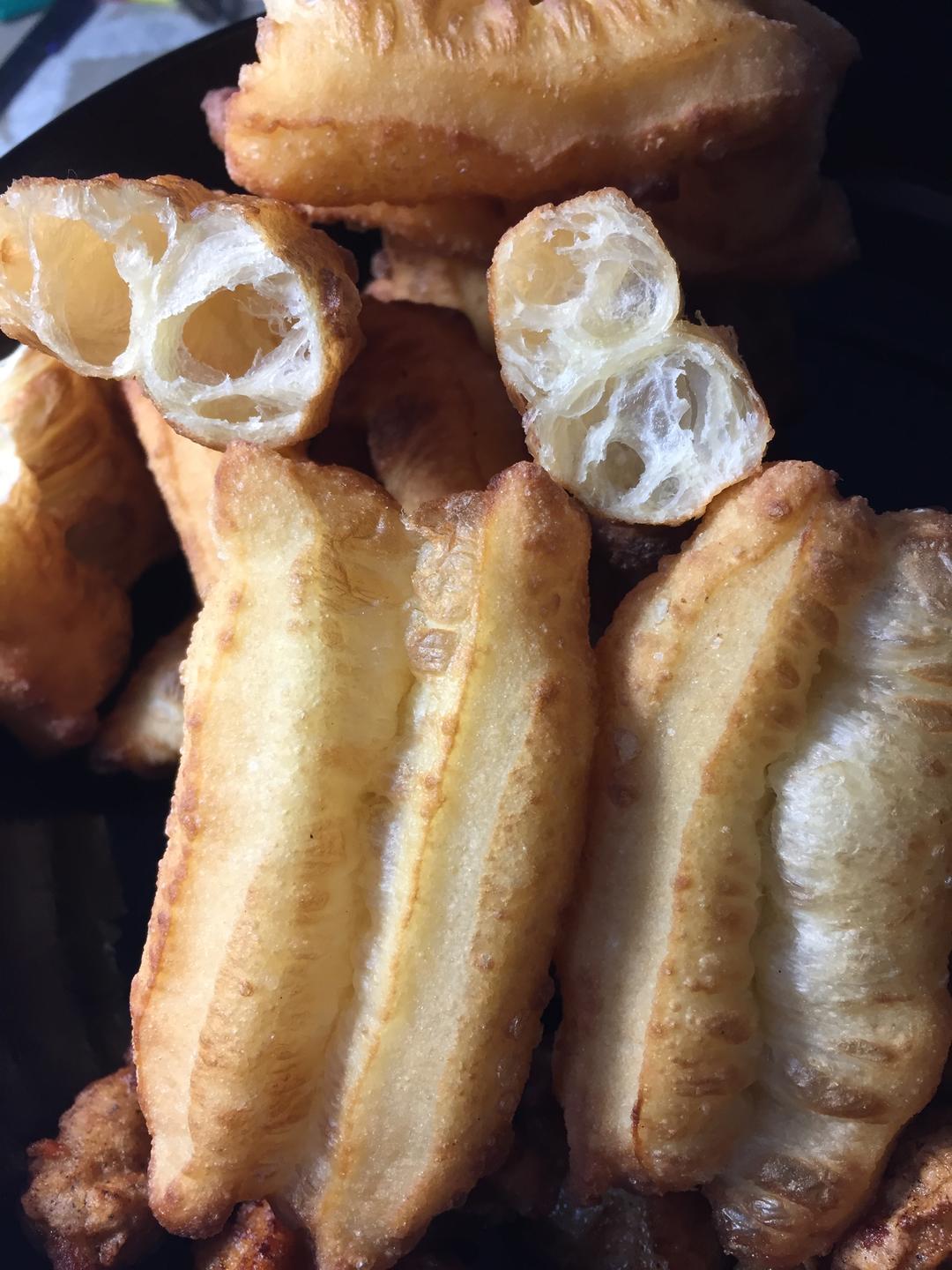 油条，真正零失败油条配方，炸油条最好的方子之一，比肯德基油条还好吃！超详细讲解，必会