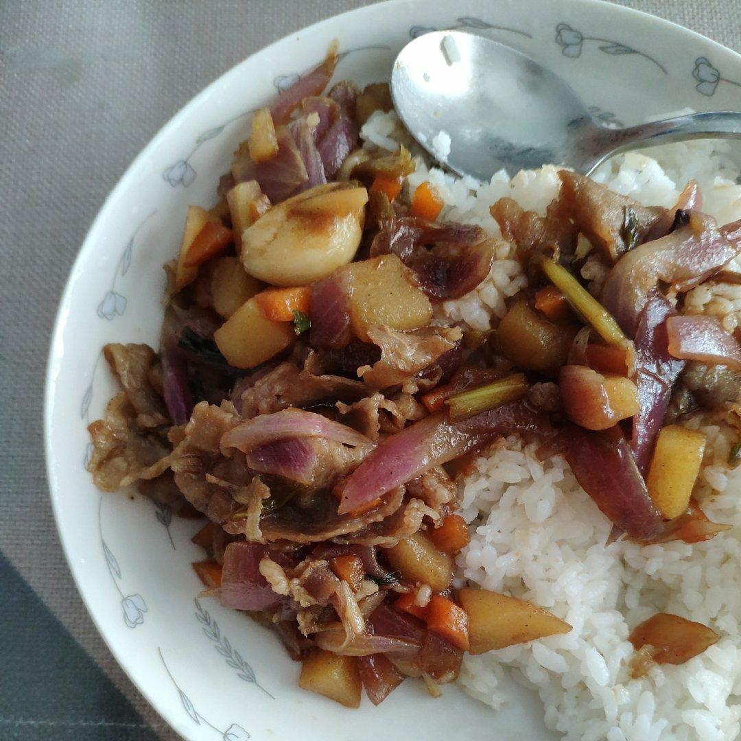 好吃到舔碗底的土豆肥牛拌饭