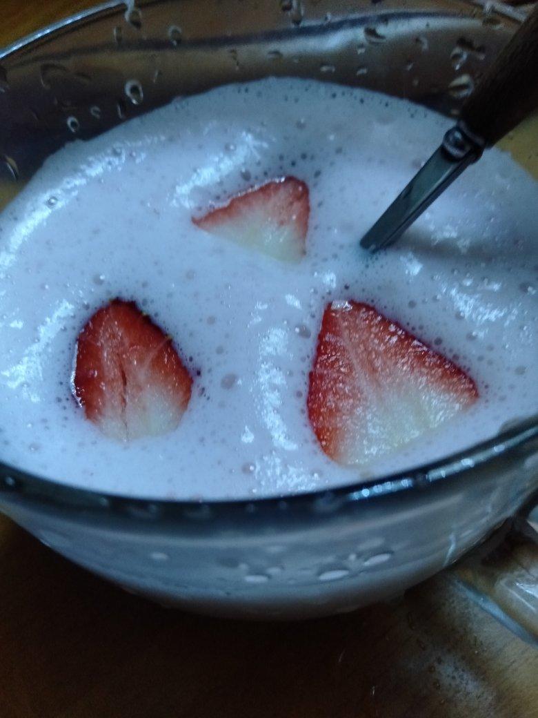 草莓真果粒（草莓牛奶）