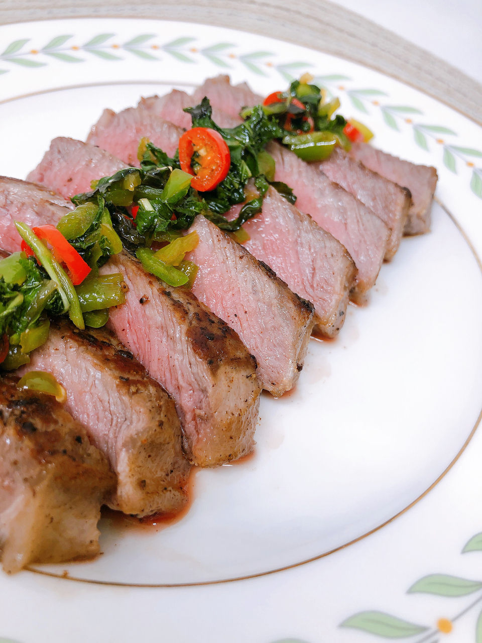 薄荷醬佐牛排『薄荷牛肉』云南菜+西餐的完美融合！